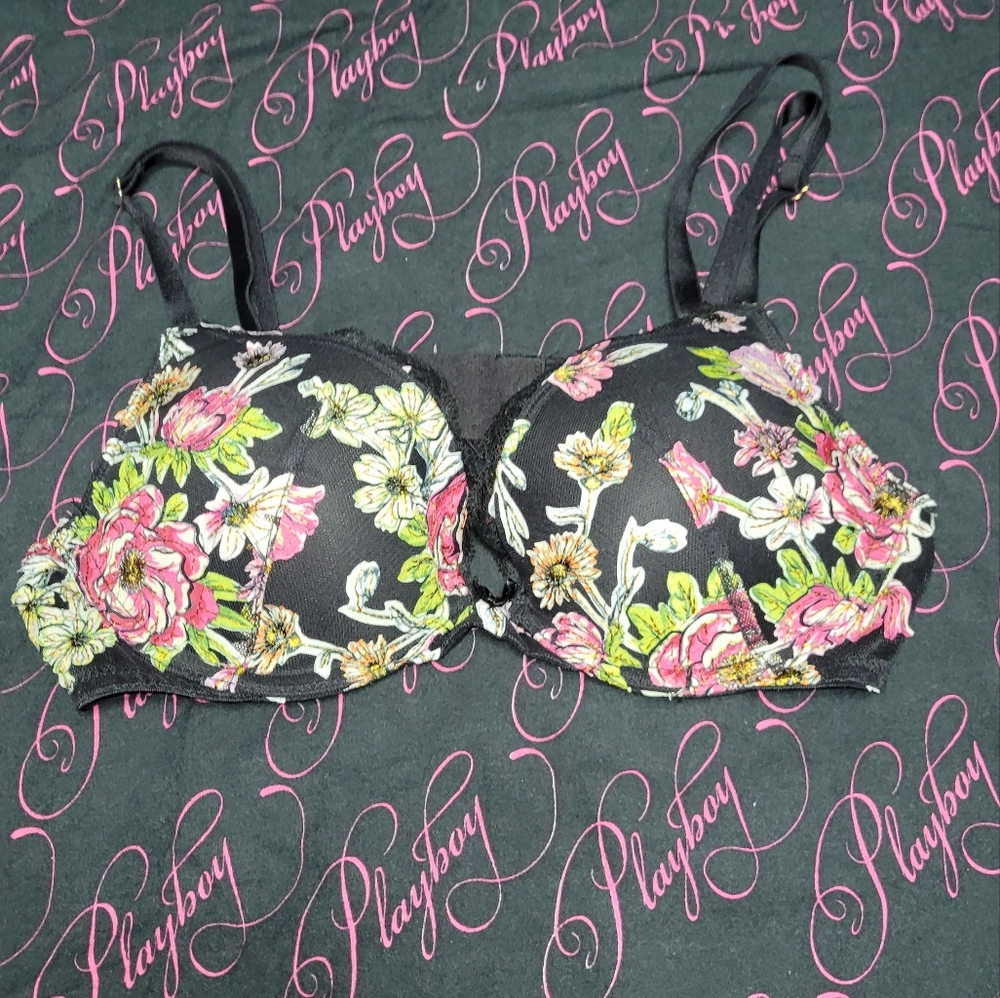 Victoria's secret bra